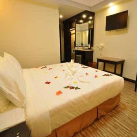 Hotel Heaven Rangoon Eksteriør billede